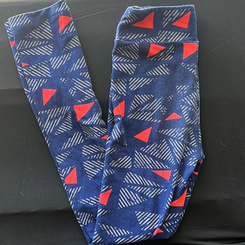 Lularoe girls super soft leggings size XL (about a size 8)